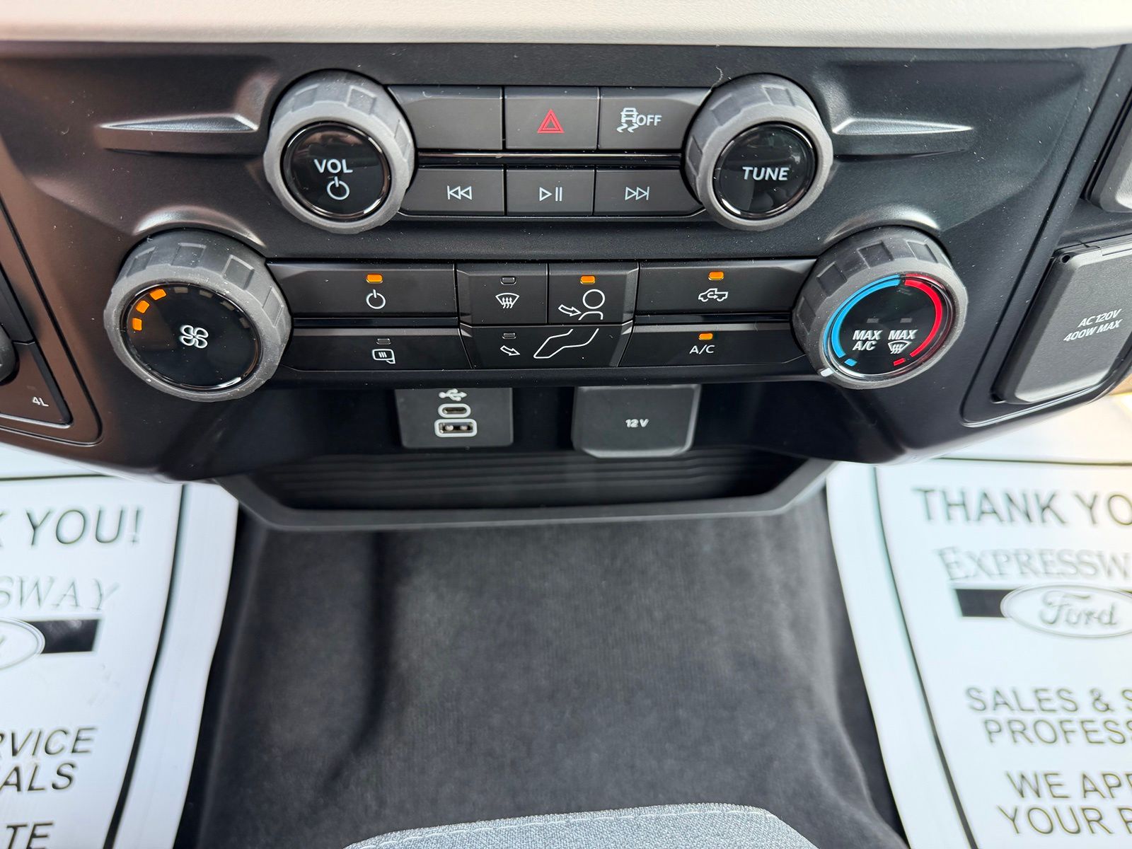 2026 Ford F-250SD image 19