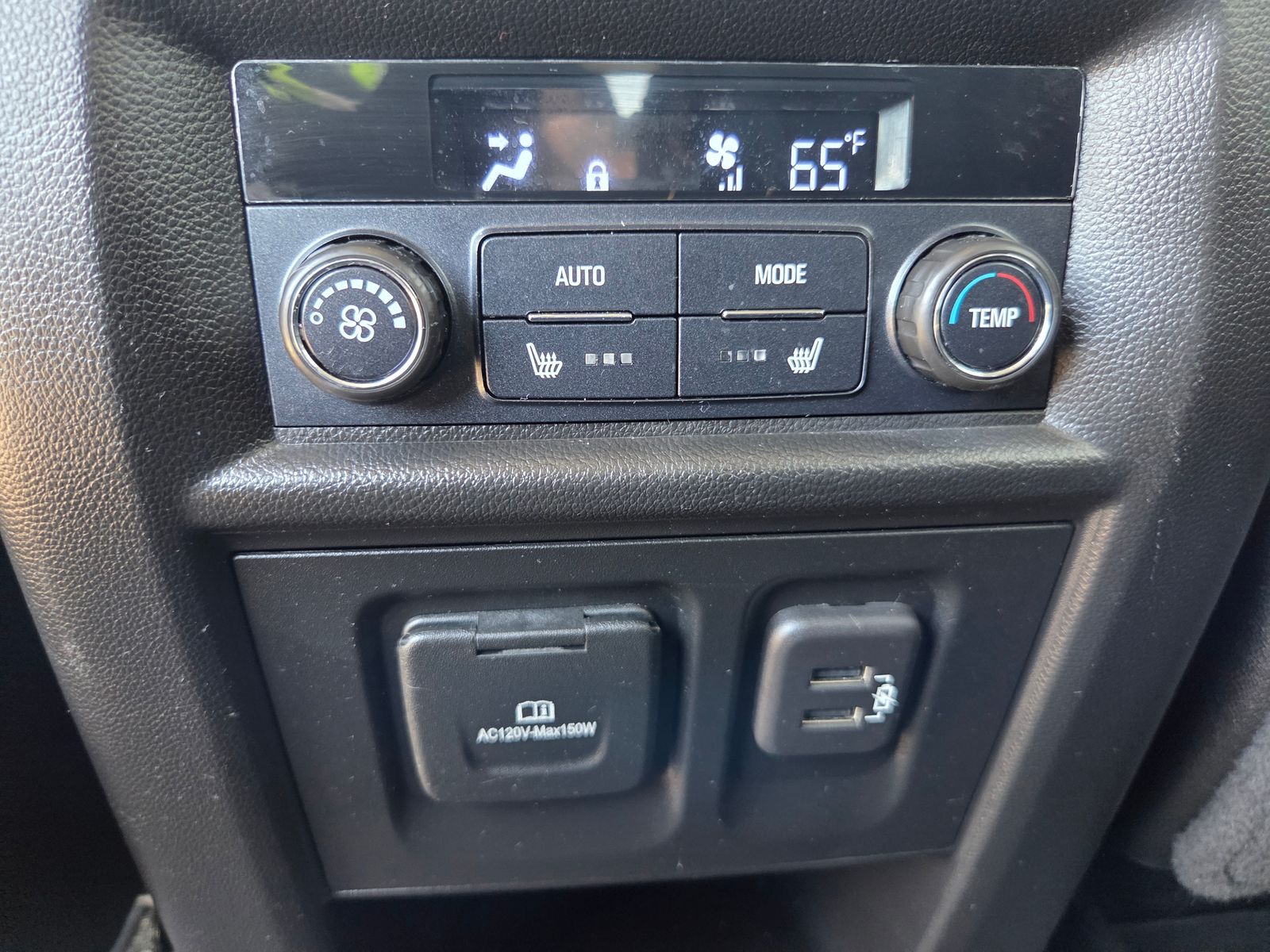 used 2021 Chevrolet Traverse car, priced at $27,244
