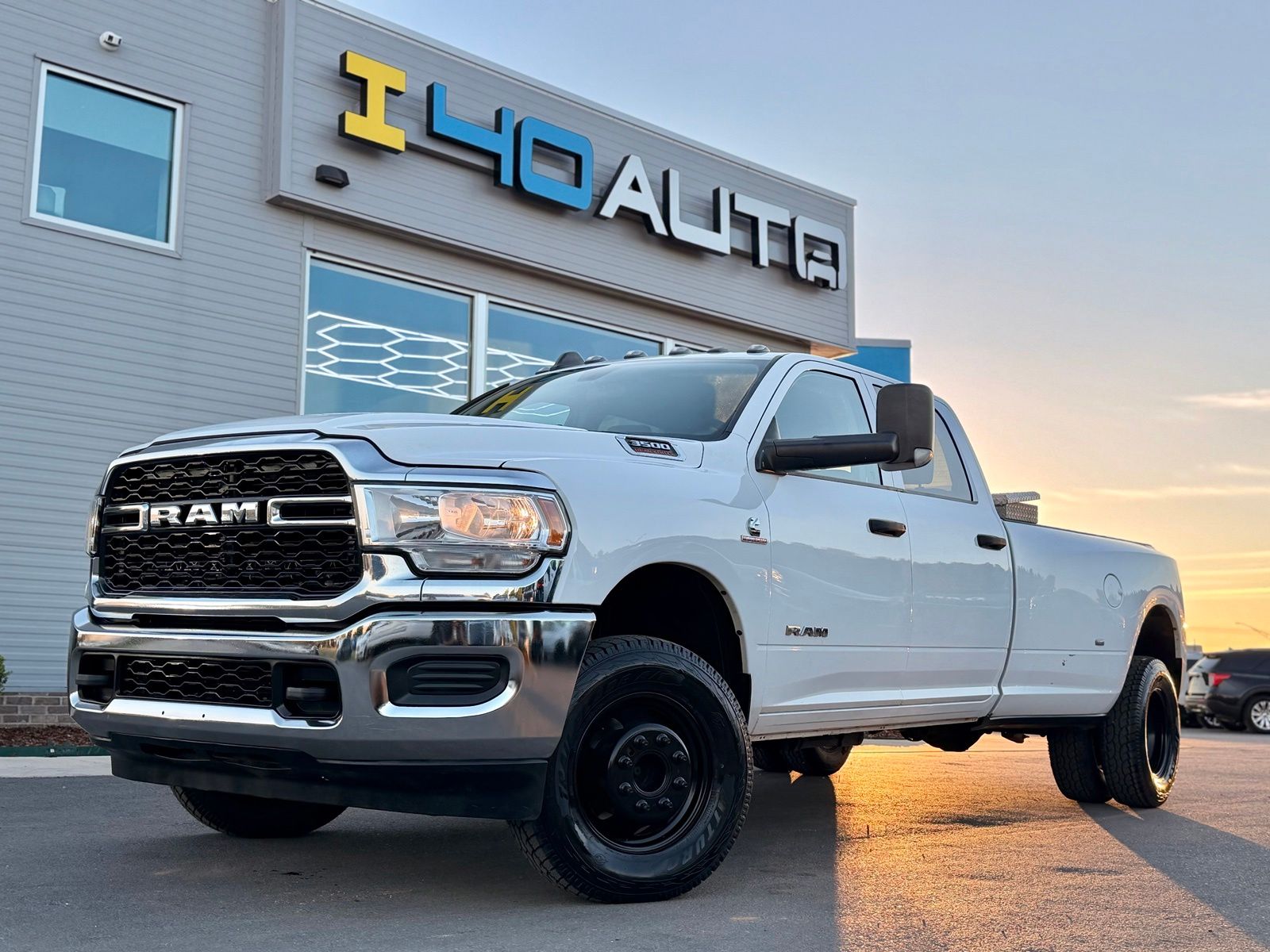 Bright White Clearcoat 2019 RAM 3500 Pickup Truck Four-Wheel Drive 6-Speed Automatic