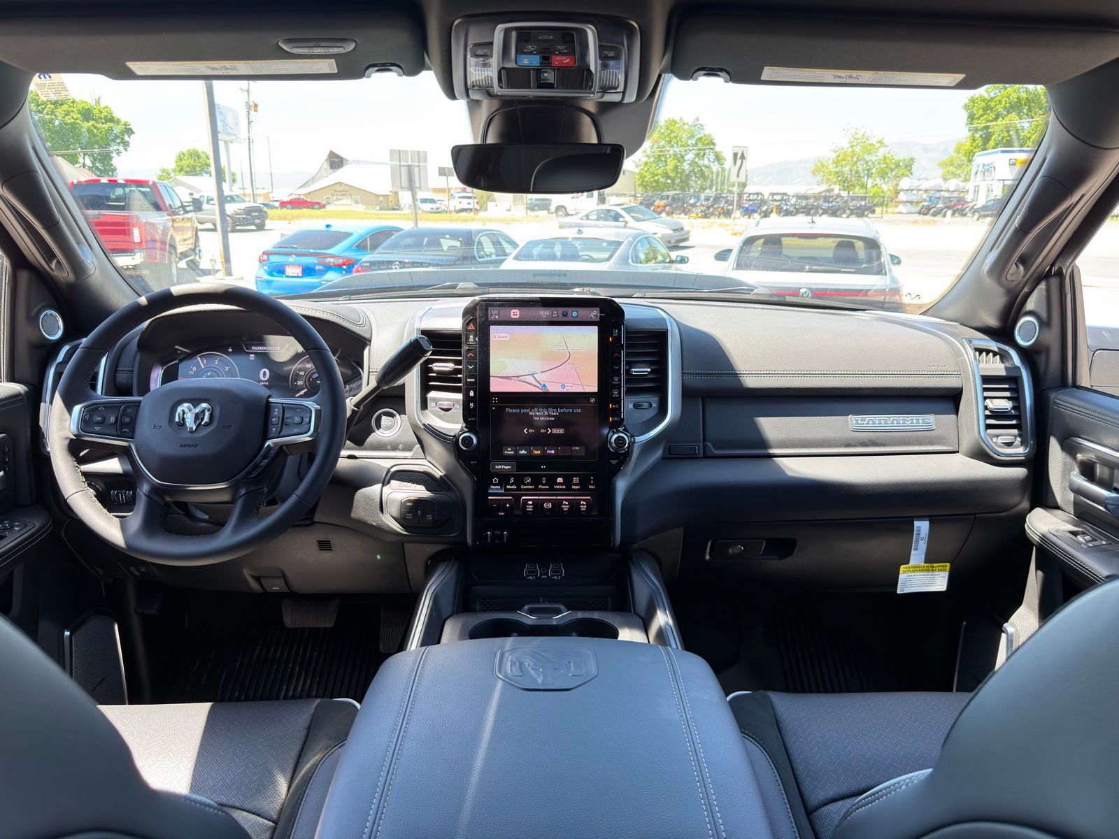 2026 RAM 3500 Laramie - Photo 34