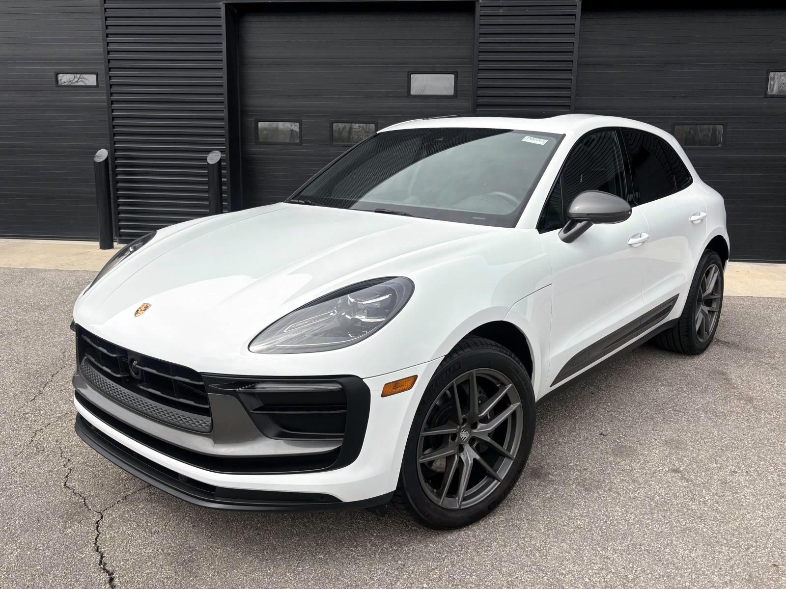 2025 Porsche Macan T AWD