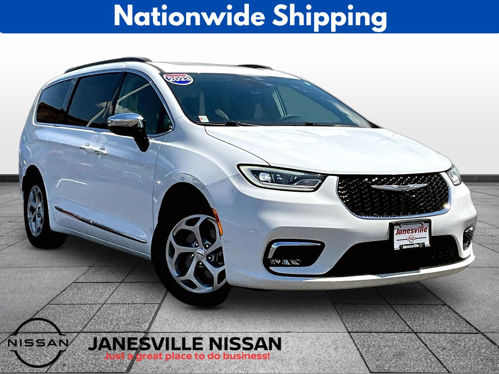 Bright White Clearcoat 2023 Chrysler Pacifica Minivan Front-Wheel Drive 9-Speed Automatic
