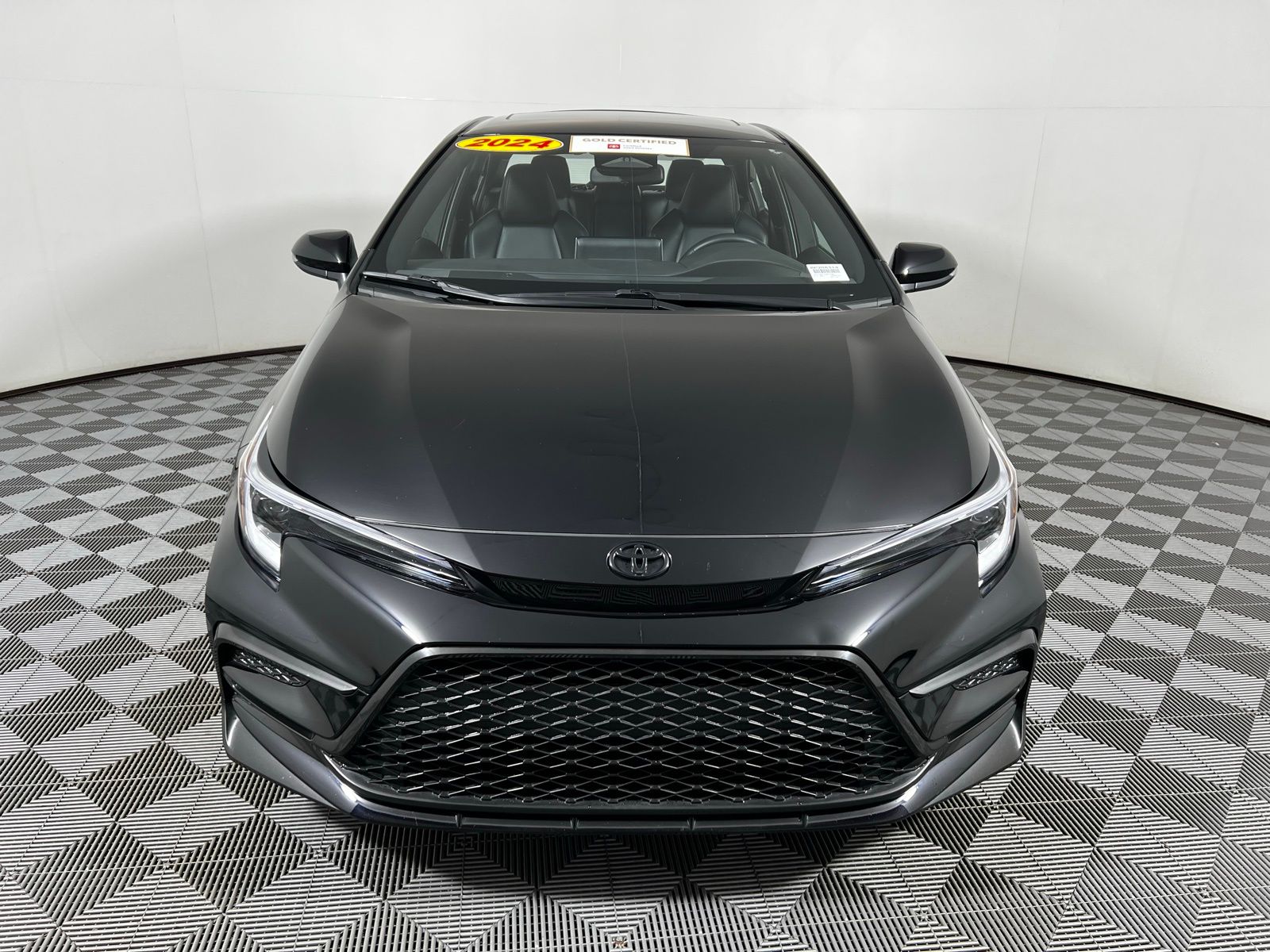 2024 Toyota Corolla XSE 2