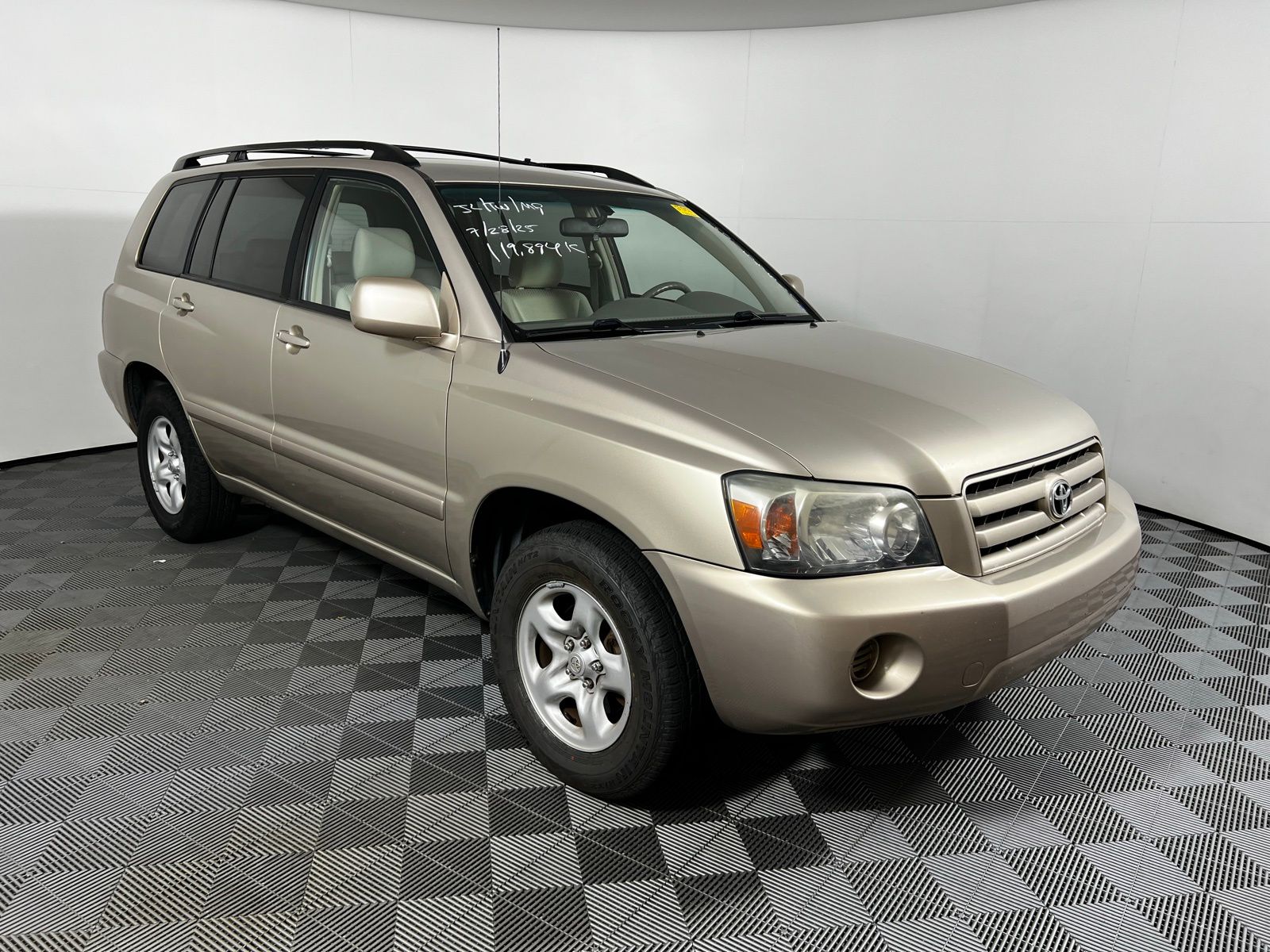 Thumbnail: 2006 Toyota Highlander - 3
