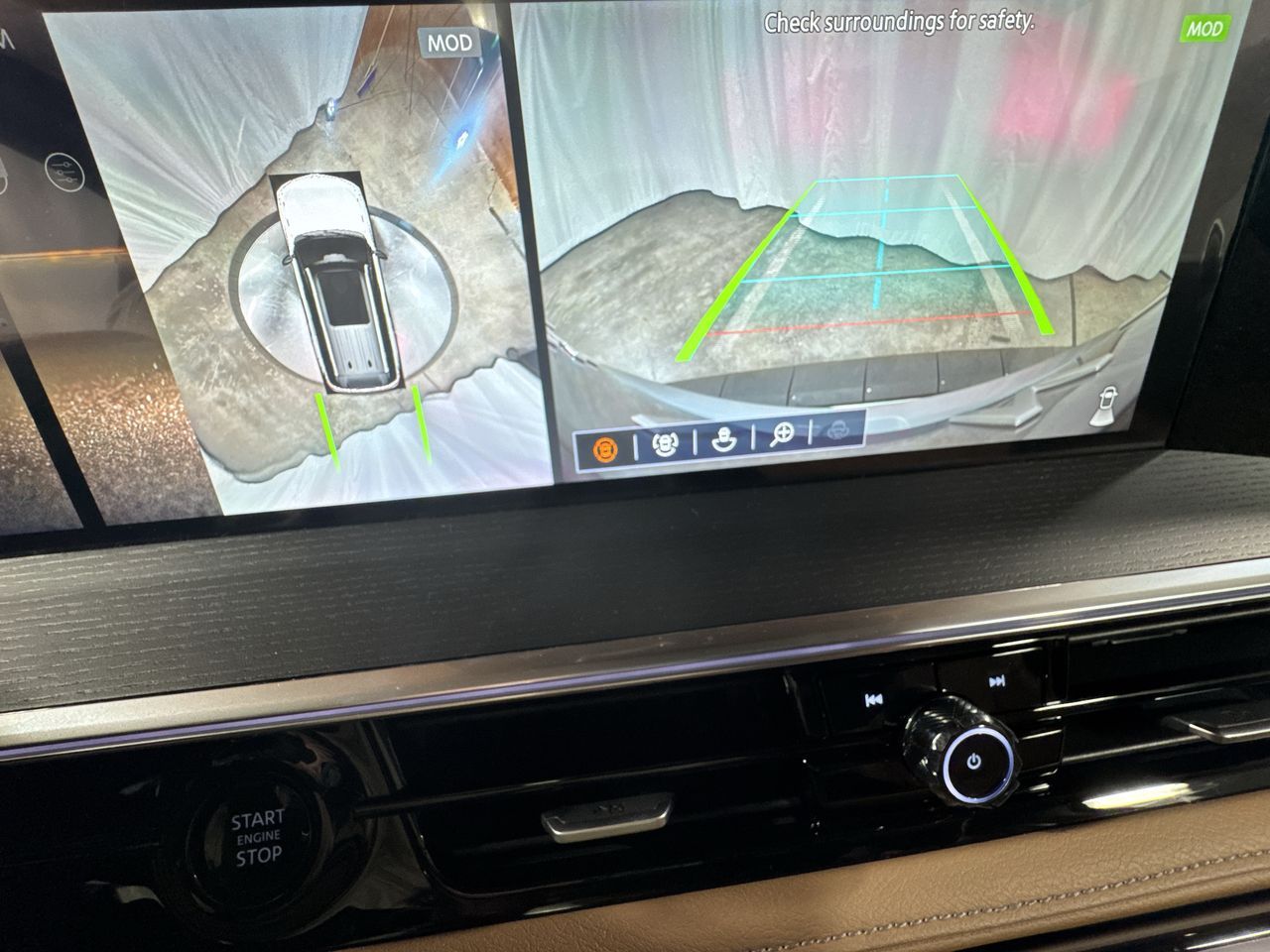 2025 Infiniti QX80 Sensory photo 20