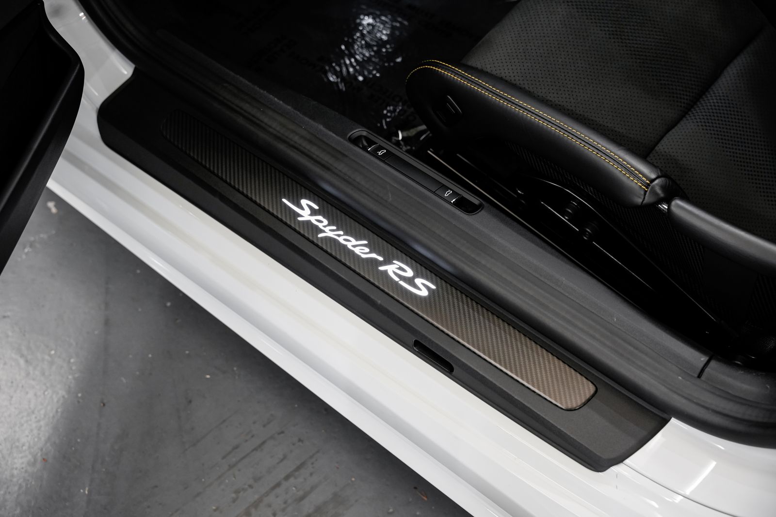 2024 Porsche 718 Spyder RS — photo 21