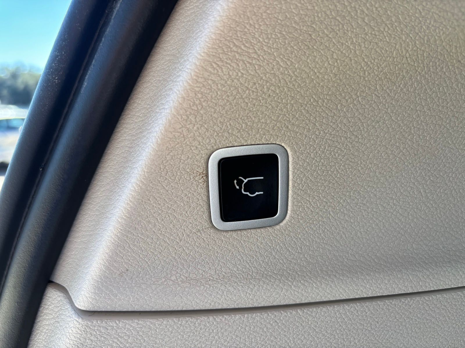 Used Car 2024 Chrysler Pacifica Hybrid  Select For Sale Under $35,000 In Austin, Texas