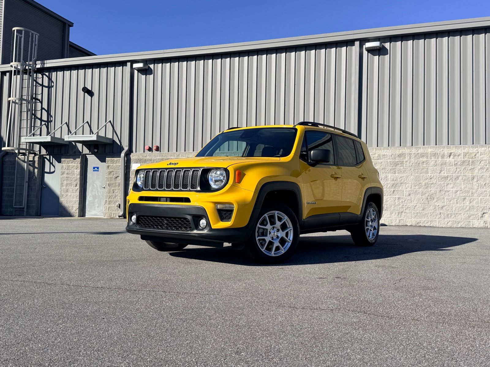 2023 Jeep Renegade Latitude 4WD