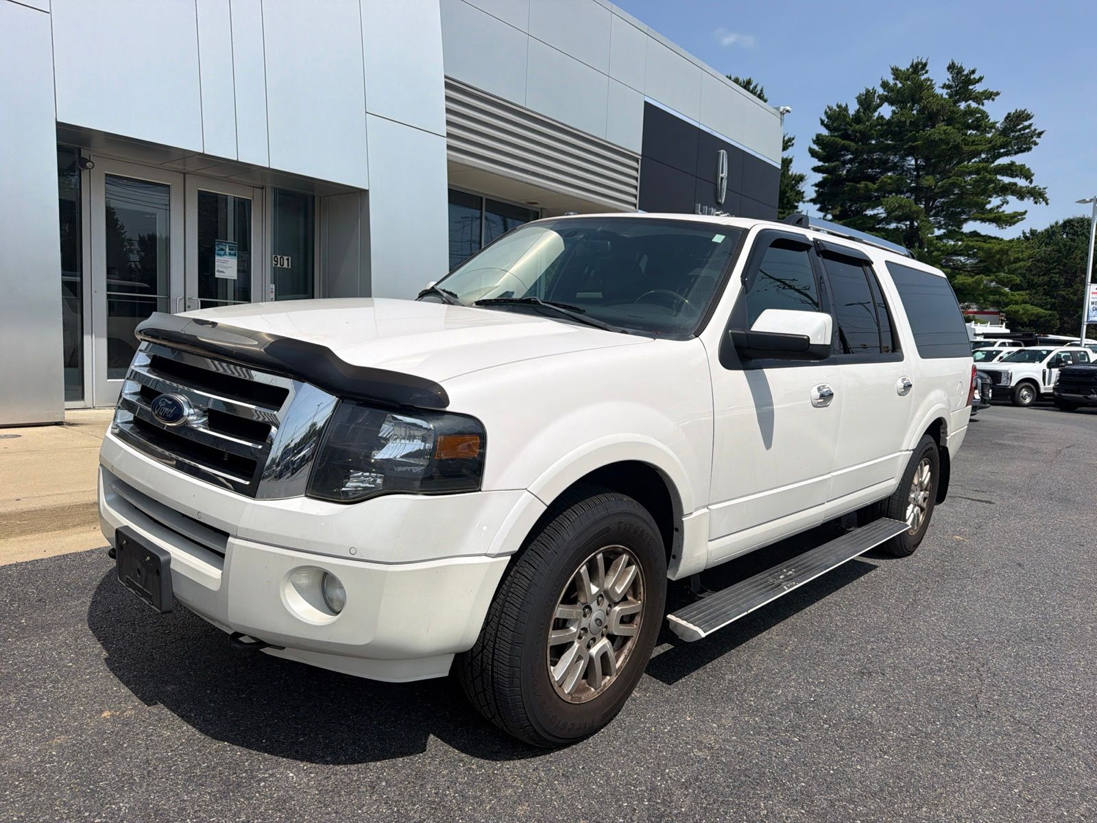 Used 2013 White Ford Limited image 7