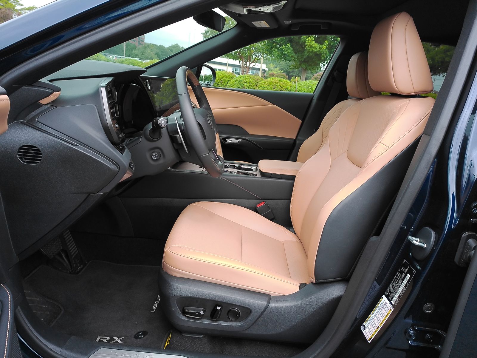 Used 2026  Lexus 350 Premium image 9