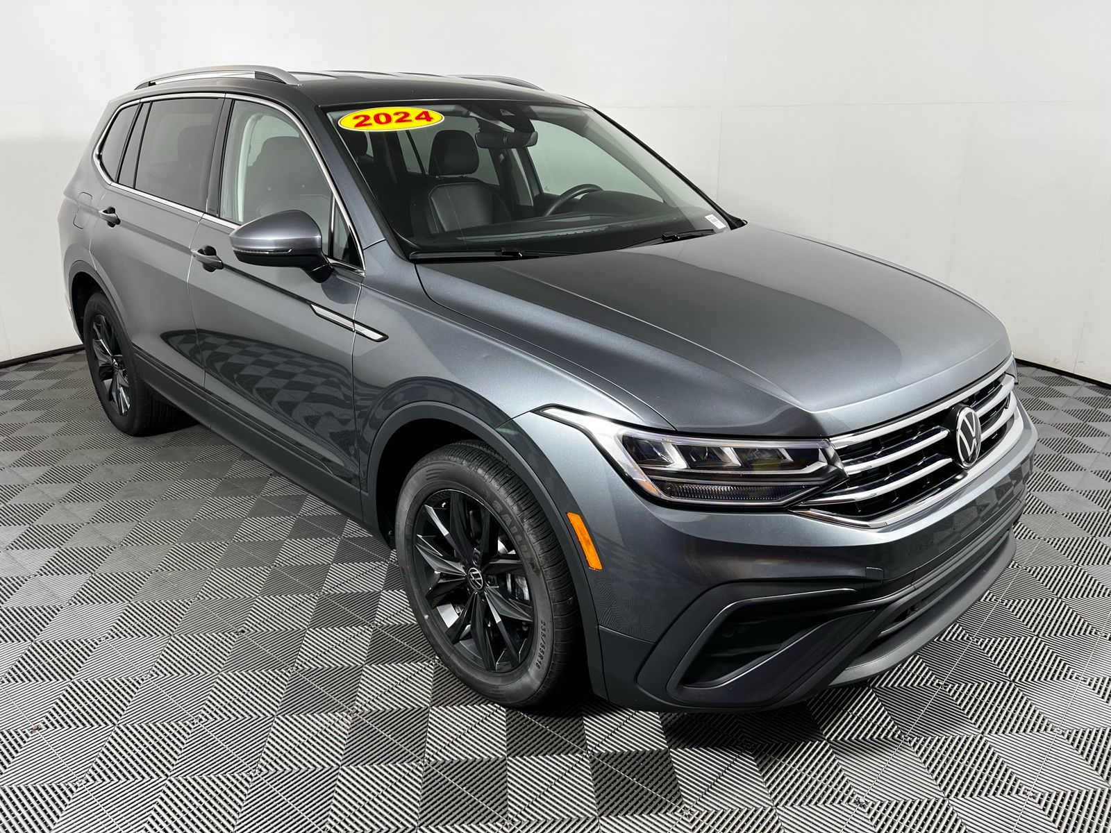2024 Volkswagen Tiguan Wolfsburg Edition 3