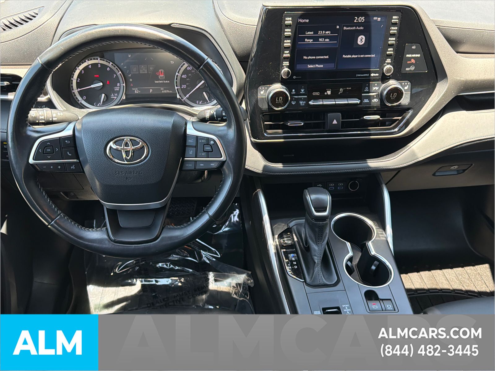 Used 2022 Gray Toyota XLE image 28