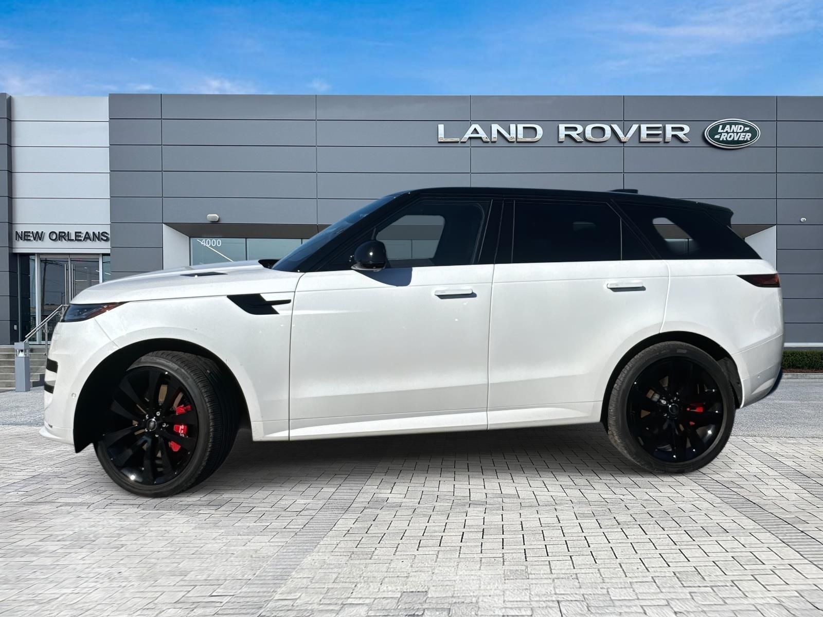 View vehicle photo 2