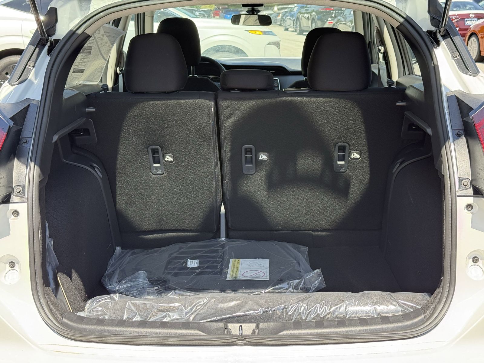 2025 Nissan Kicks Play S photo 23