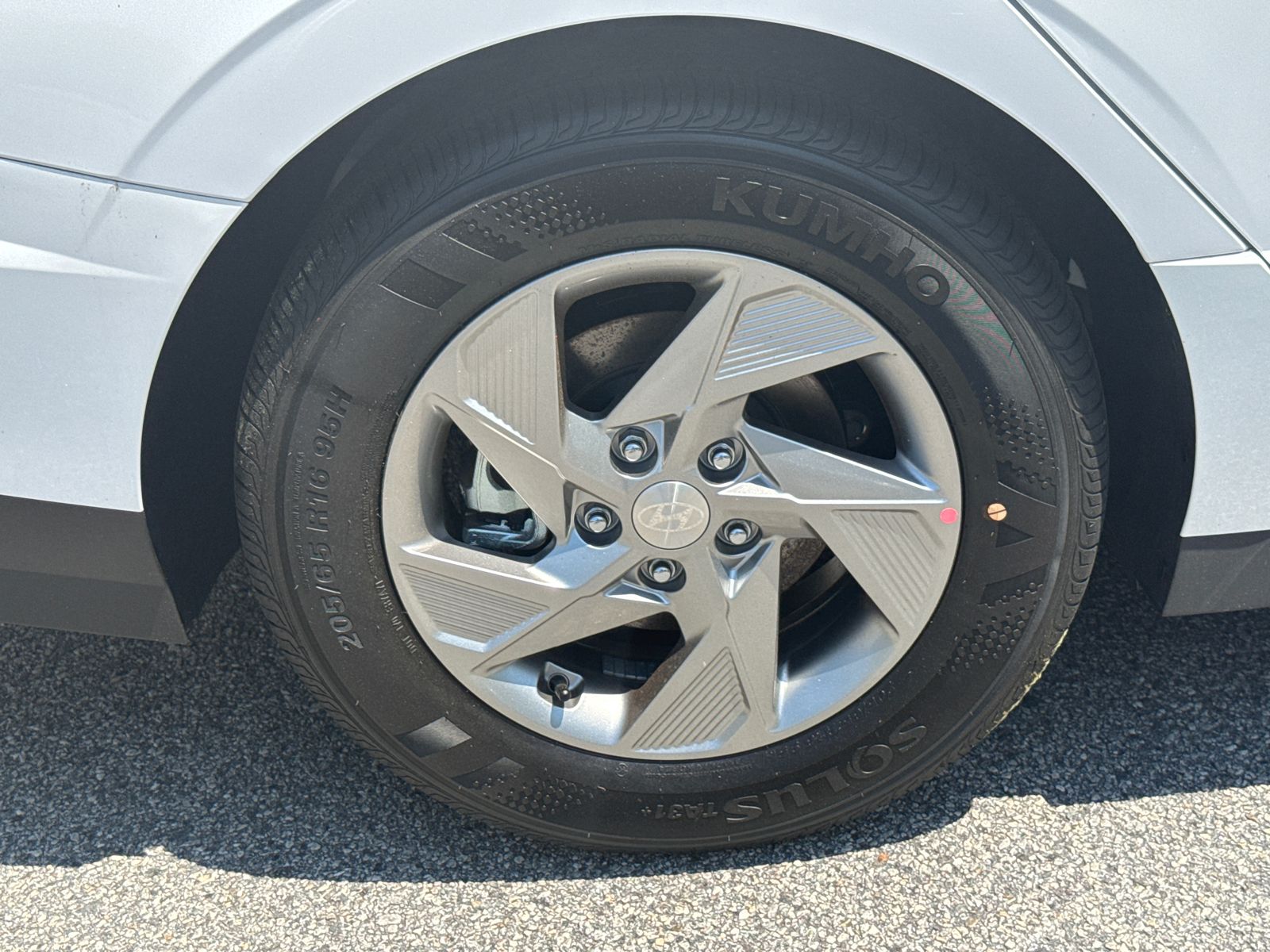 2025 Hyundai Sonata SE photo 15