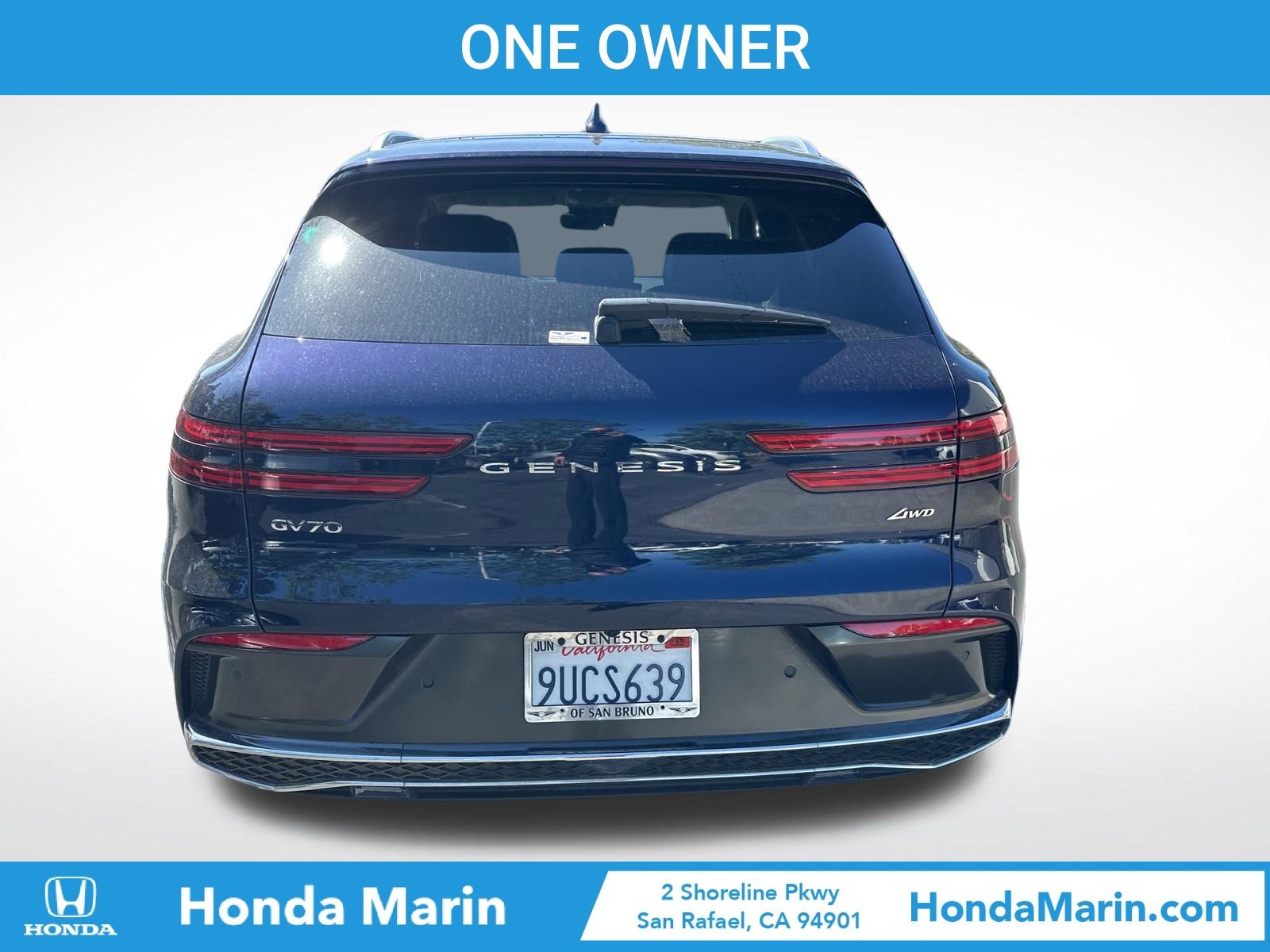 View vehicle photo 7