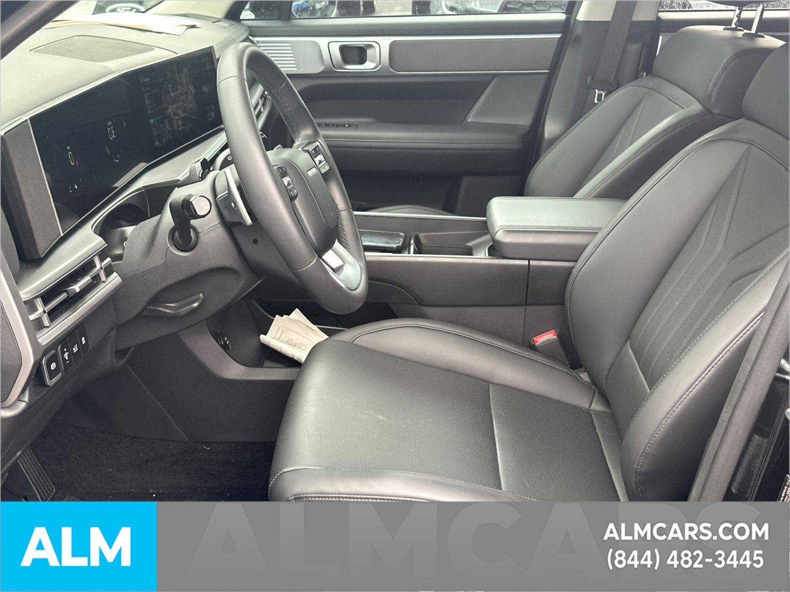 Used 2025 Black Hyundai SEL image 10