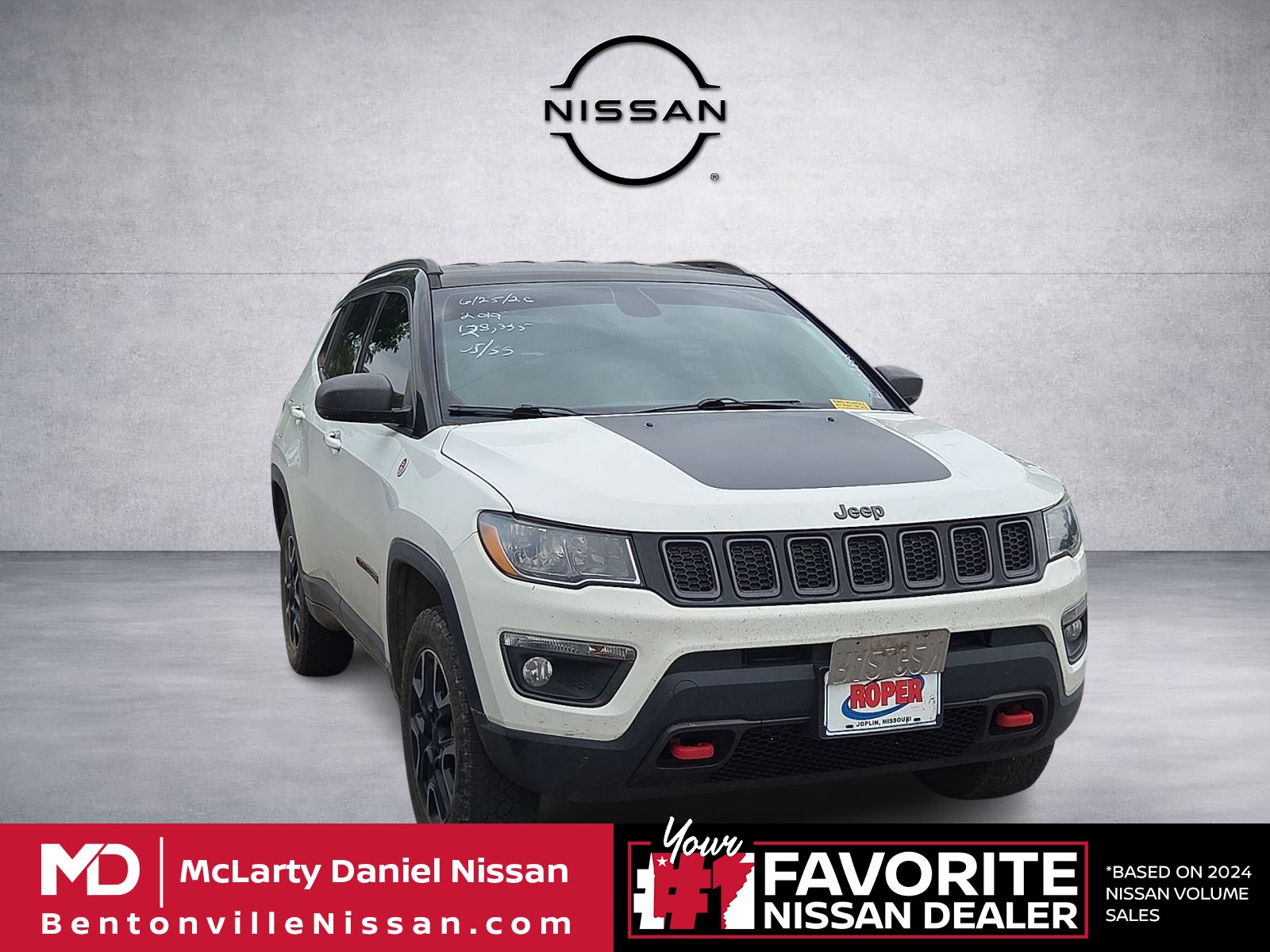 White Clearcoat 2019 Jeep Compass SUV / Crossover Four-Wheel Drive 9-Speed Automatic