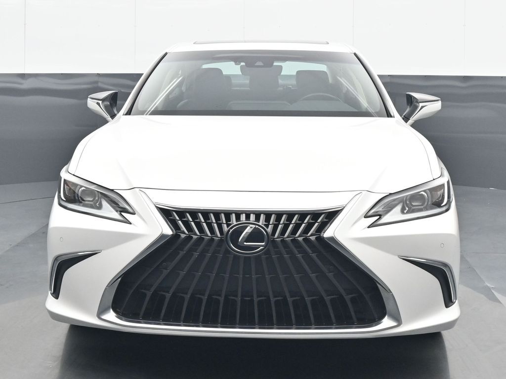 White 2023 Lexus ES Sedan Front-Wheel Drive 8-Speed Automatic