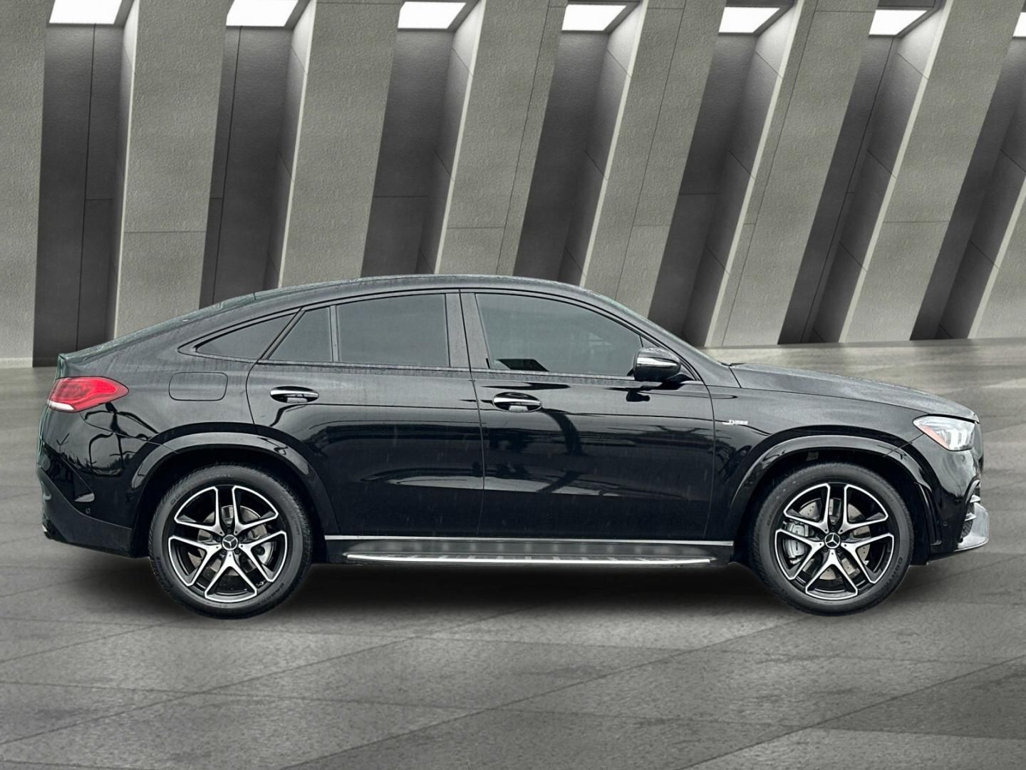 used 2021 Mercedes-Benz GLE car, priced at $65,998