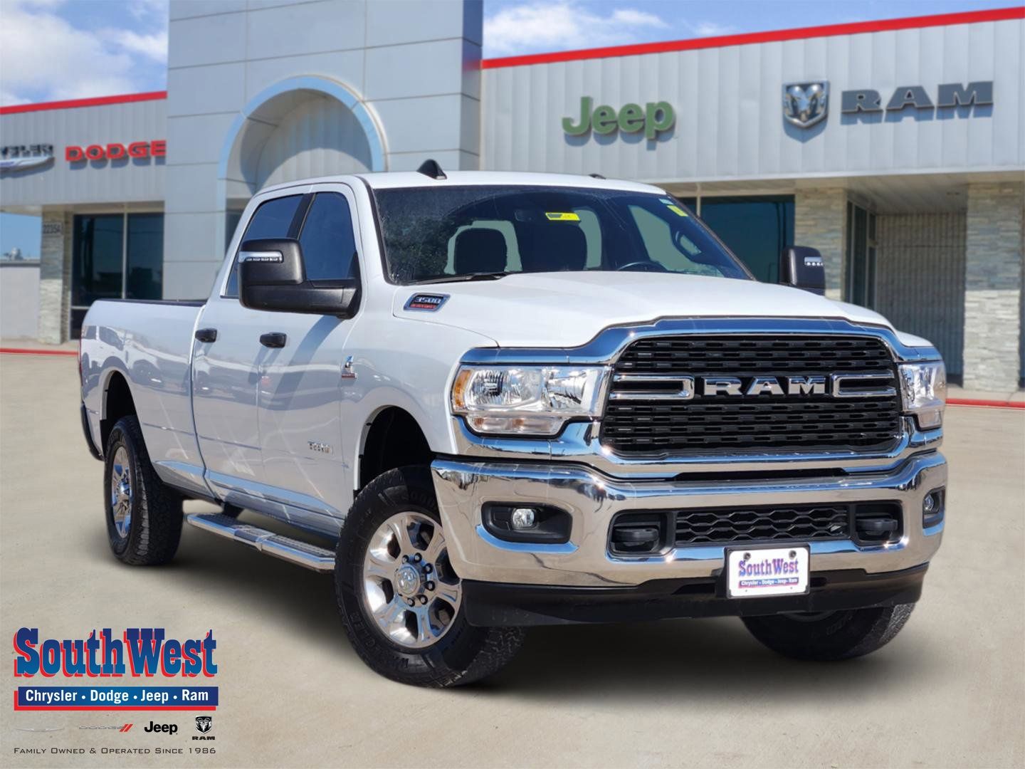 Bright White Clearcoat 2024 RAM 3500 Big Horn Crew Cab LB 4WD Pickup Truck Four-Wheel Drive 6-Speed Automatic