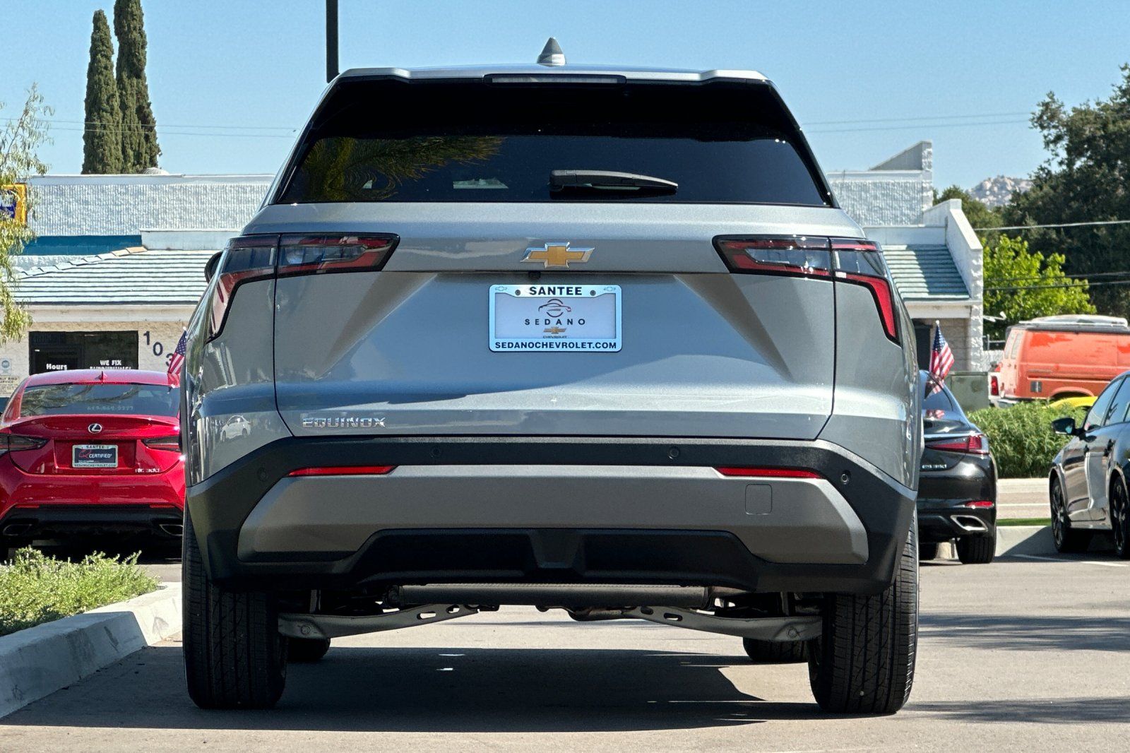 View vehicle photo 5