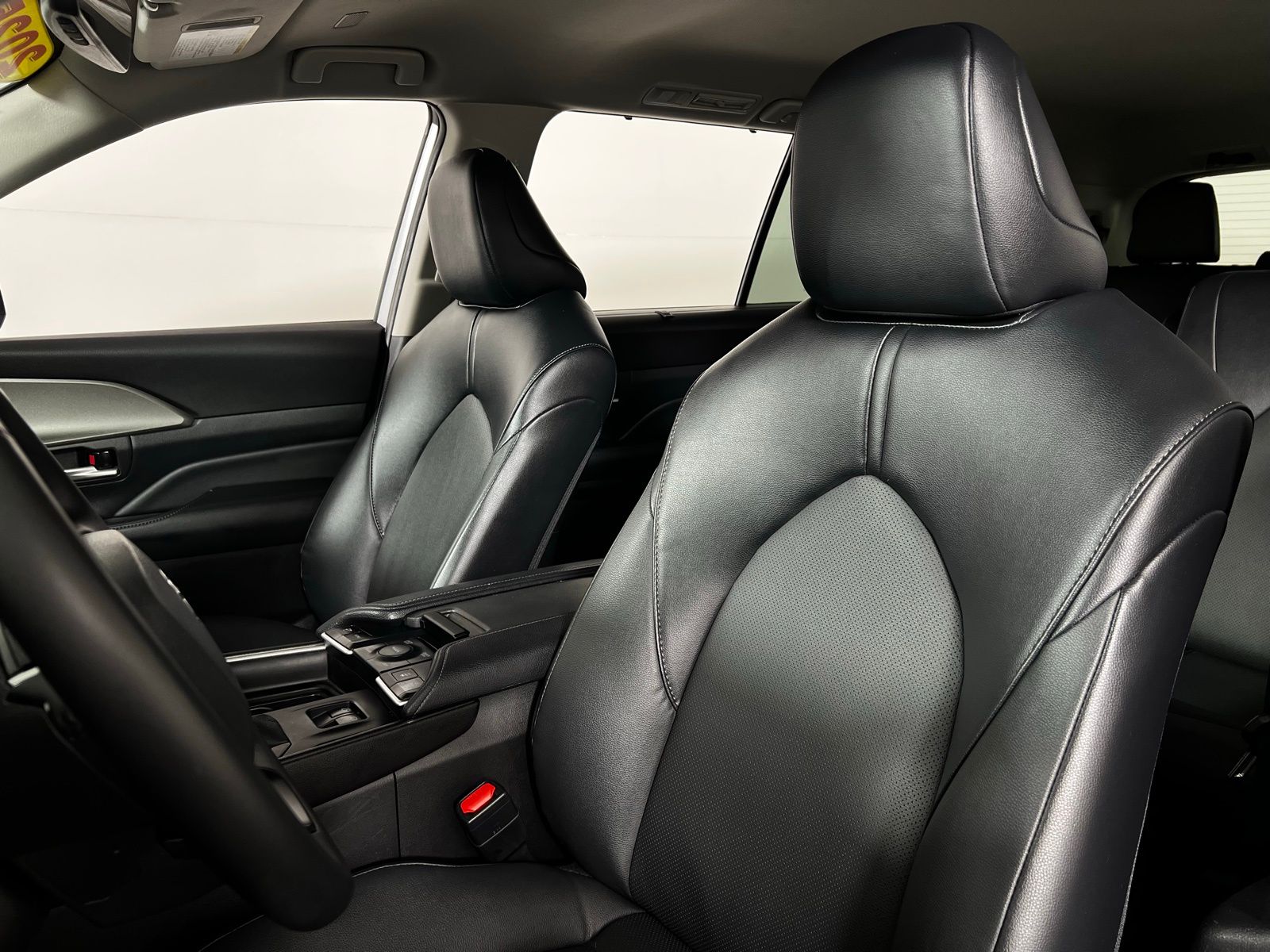 Thumbnail: 2025 Toyota Grand Highlander - 13