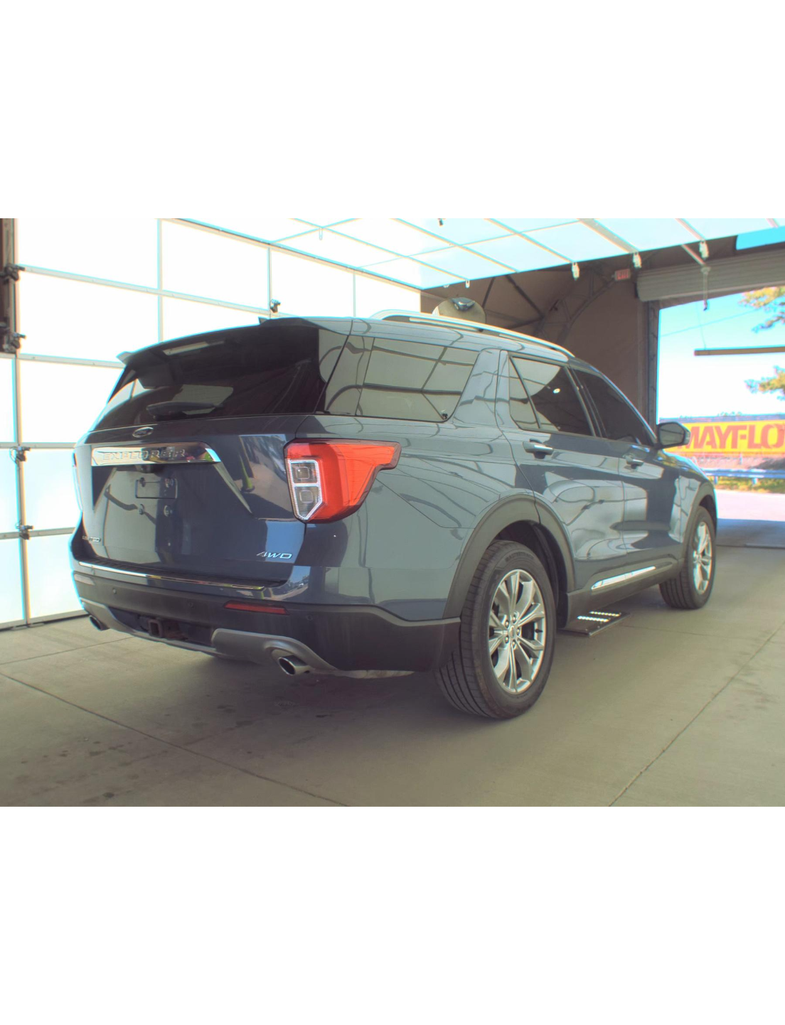 View vehicle photo 3
