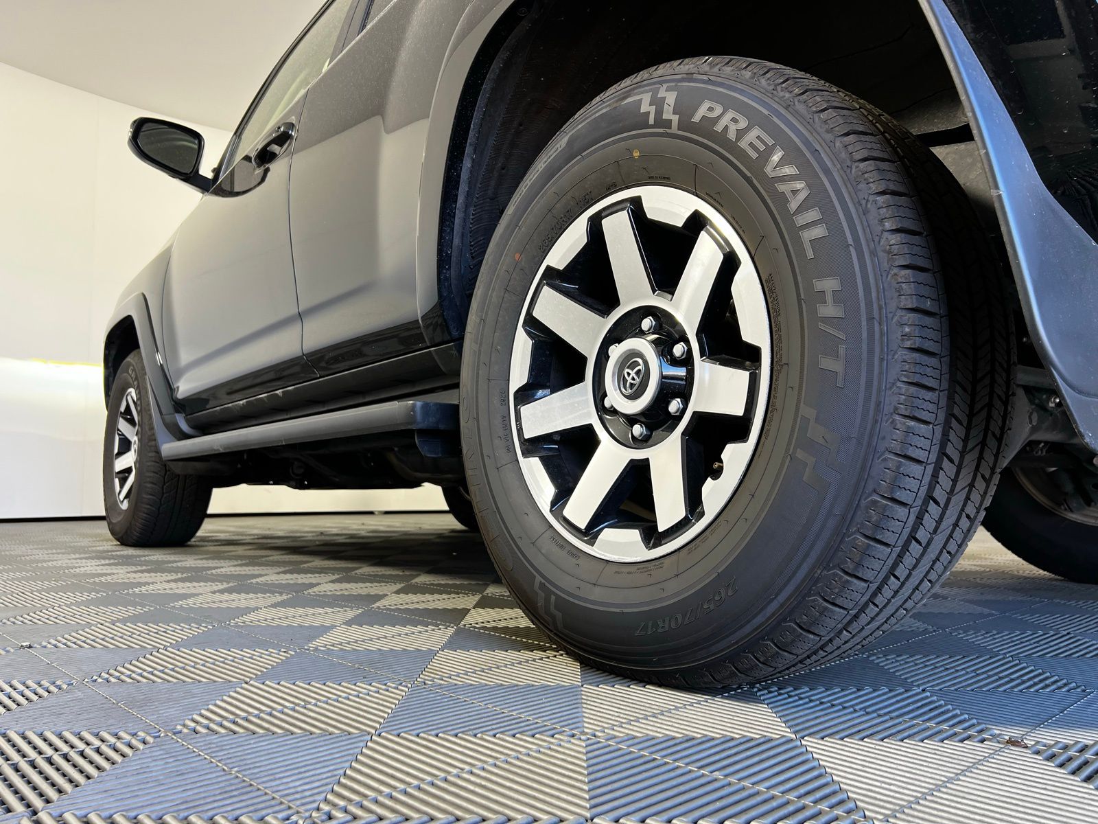 Thumbnail: 2024 Toyota 4Runner - 12