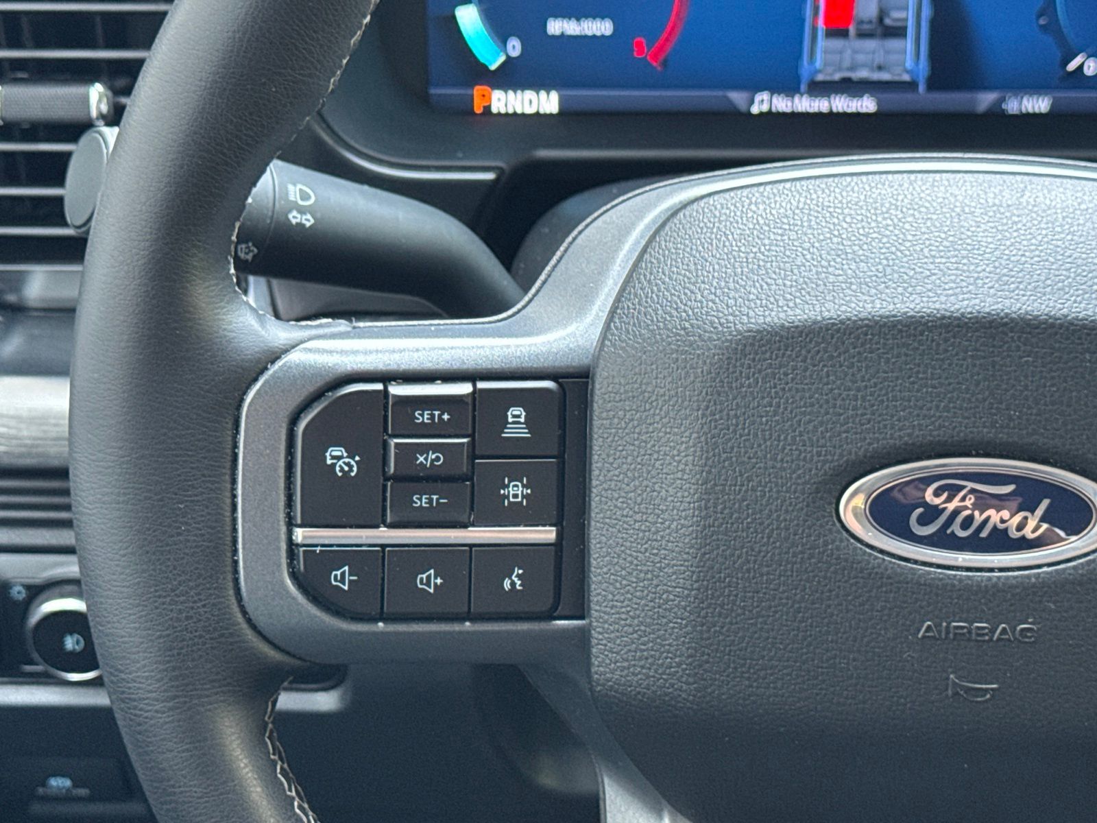 Certified Used 2025 Agate Black Metallic Ford Lariat image 18