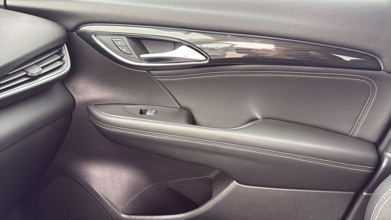Used Car 2023 Buick Envision  Preferred For Sale Under $20,000 In Austin, Texas