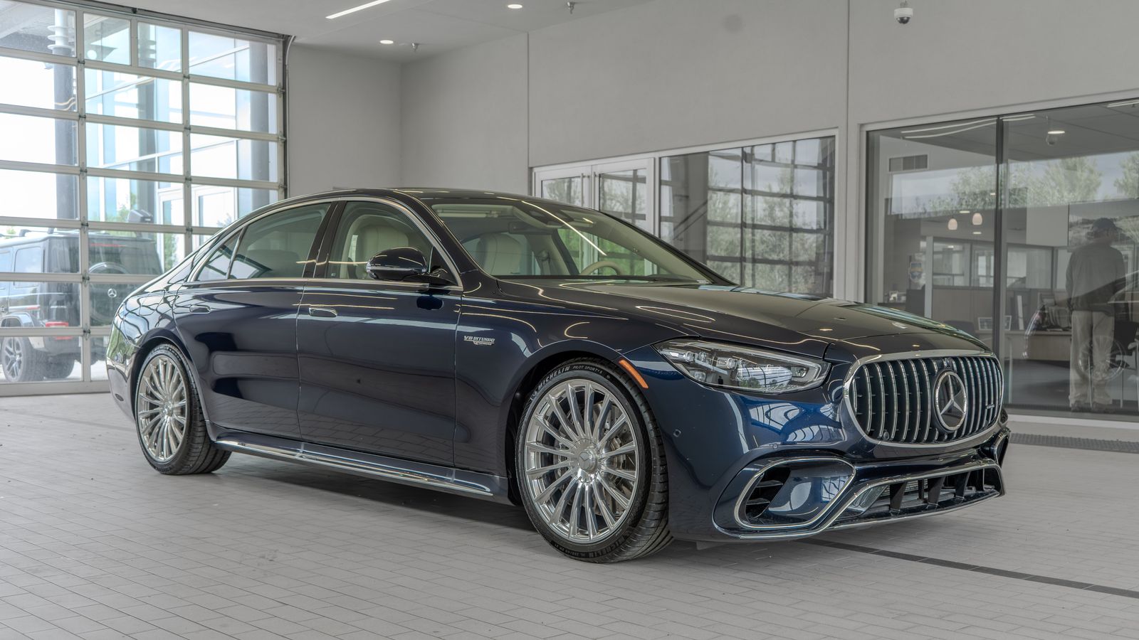 2025 Mercedes-Benz S-Class S 63 - Photo 12