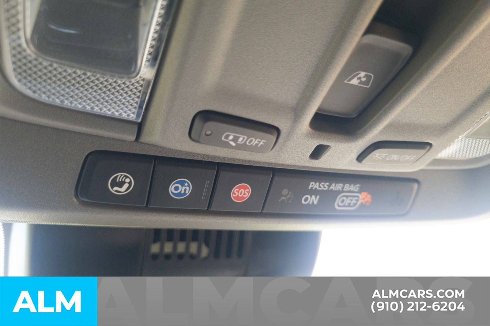 Used 2025 Sterling Metallic GMC Elevation image 34
