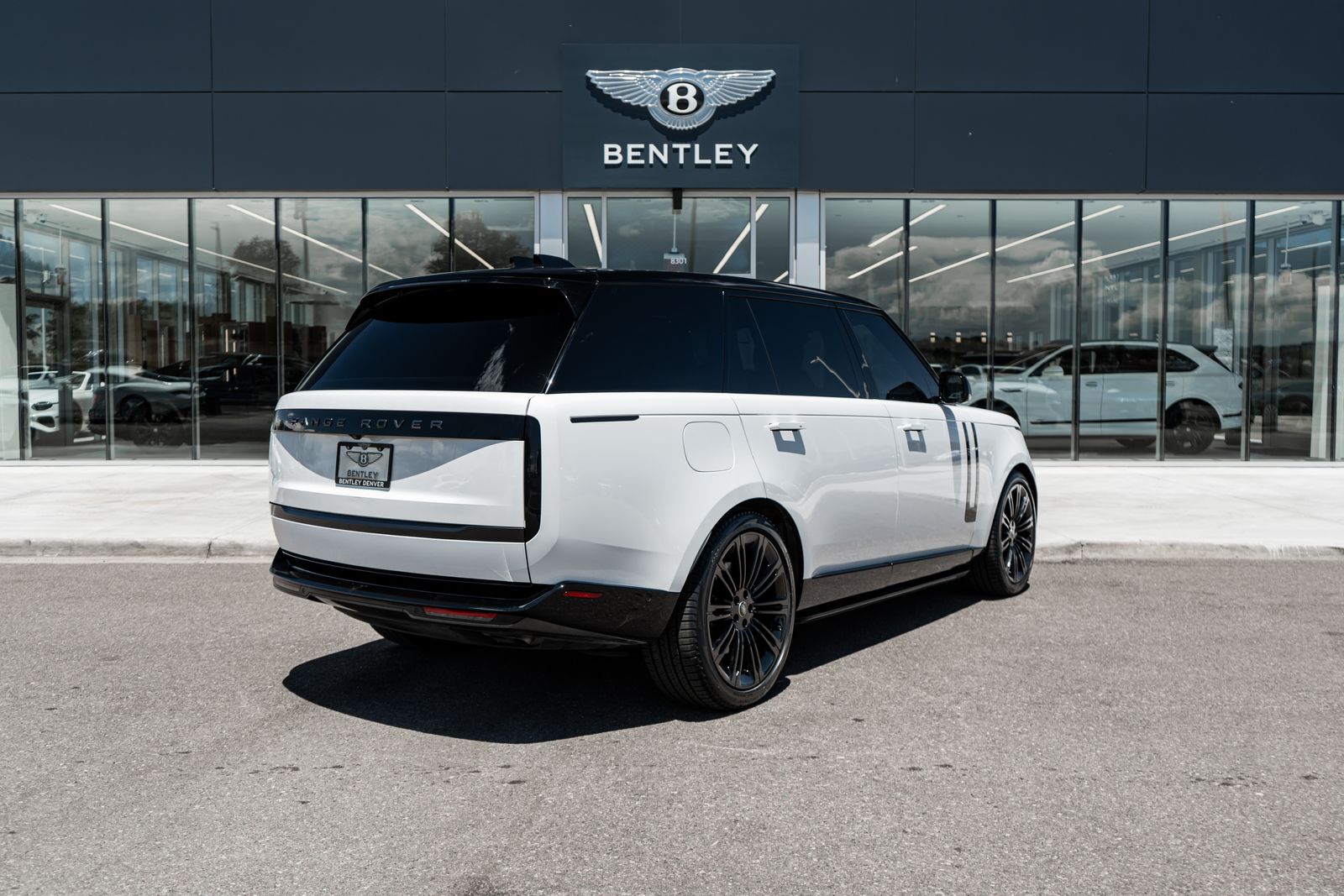 View vehicle photo 3