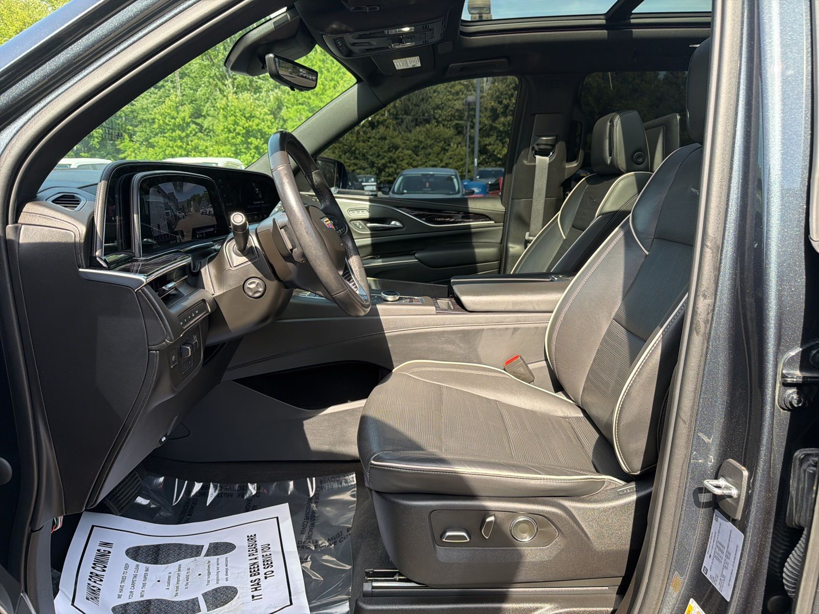 Used 2021 Shadow Cadillac Sport image 10