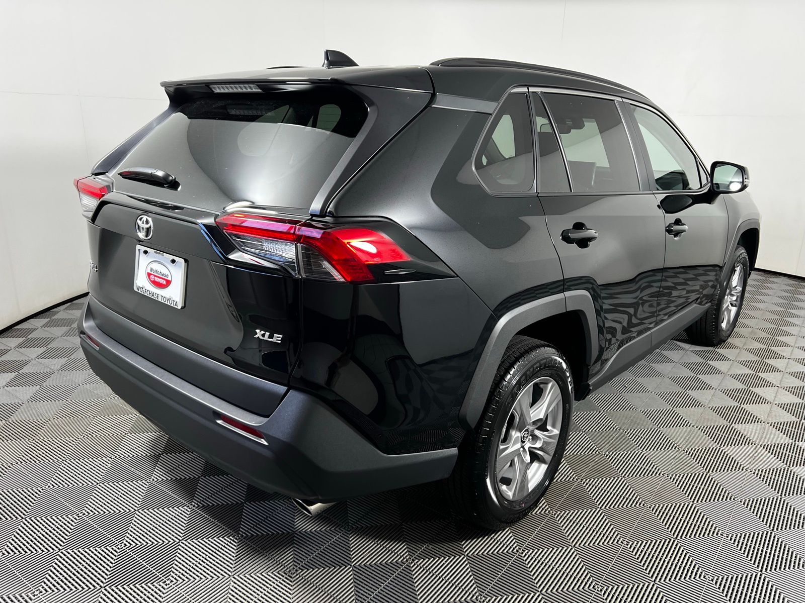 2024 Toyota RAV4 XLE 5