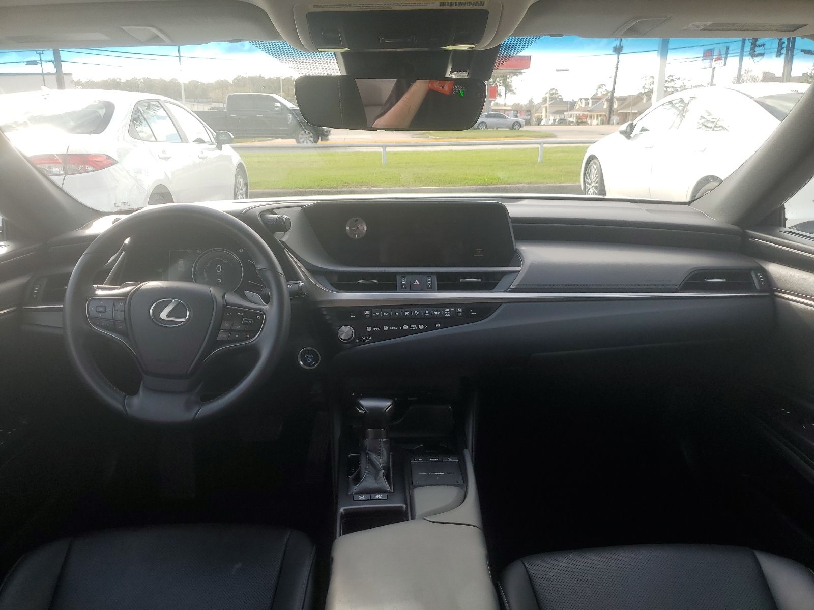 2021 Lexus ES 300h - 8