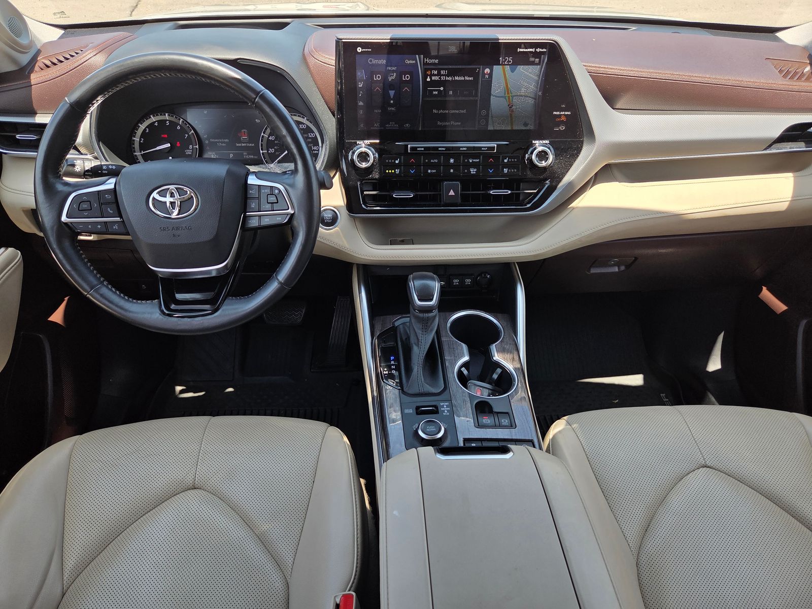 used 2021 Toyota Highlander car, priced at $29,325