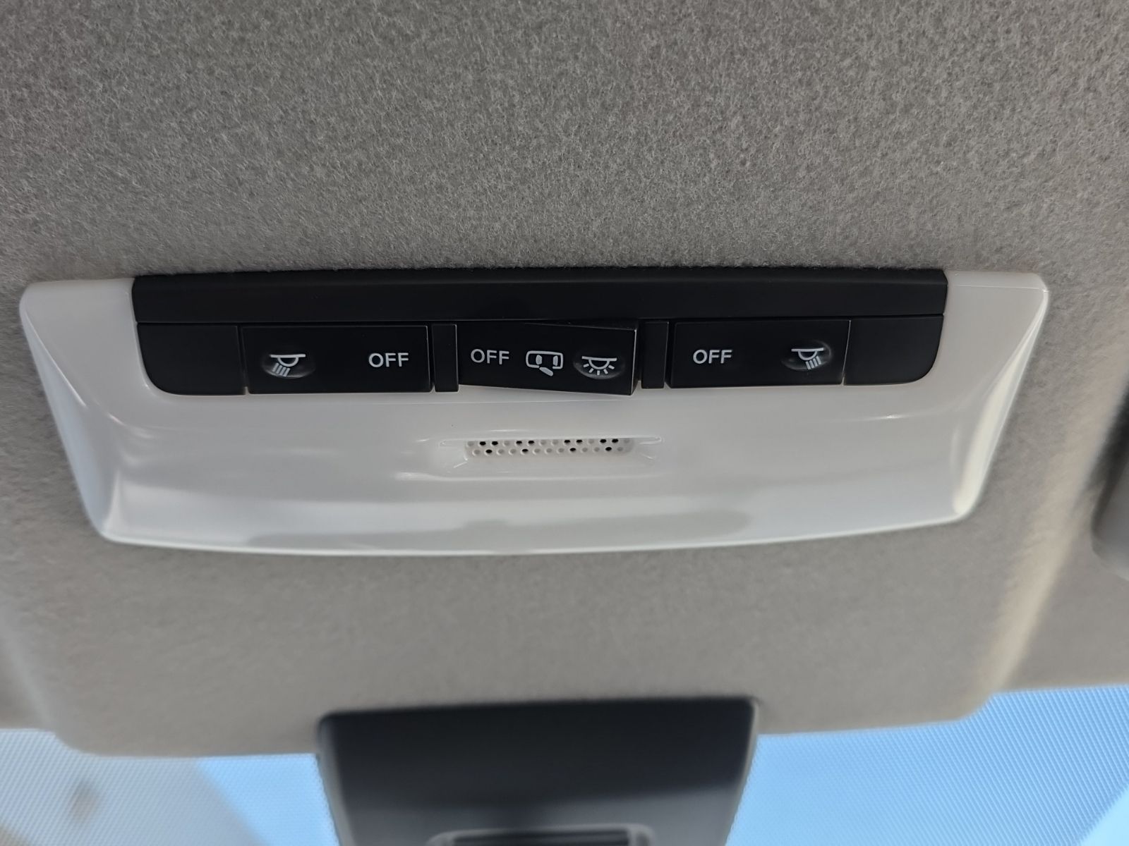 Used 2024 Gray Nissan S image 39