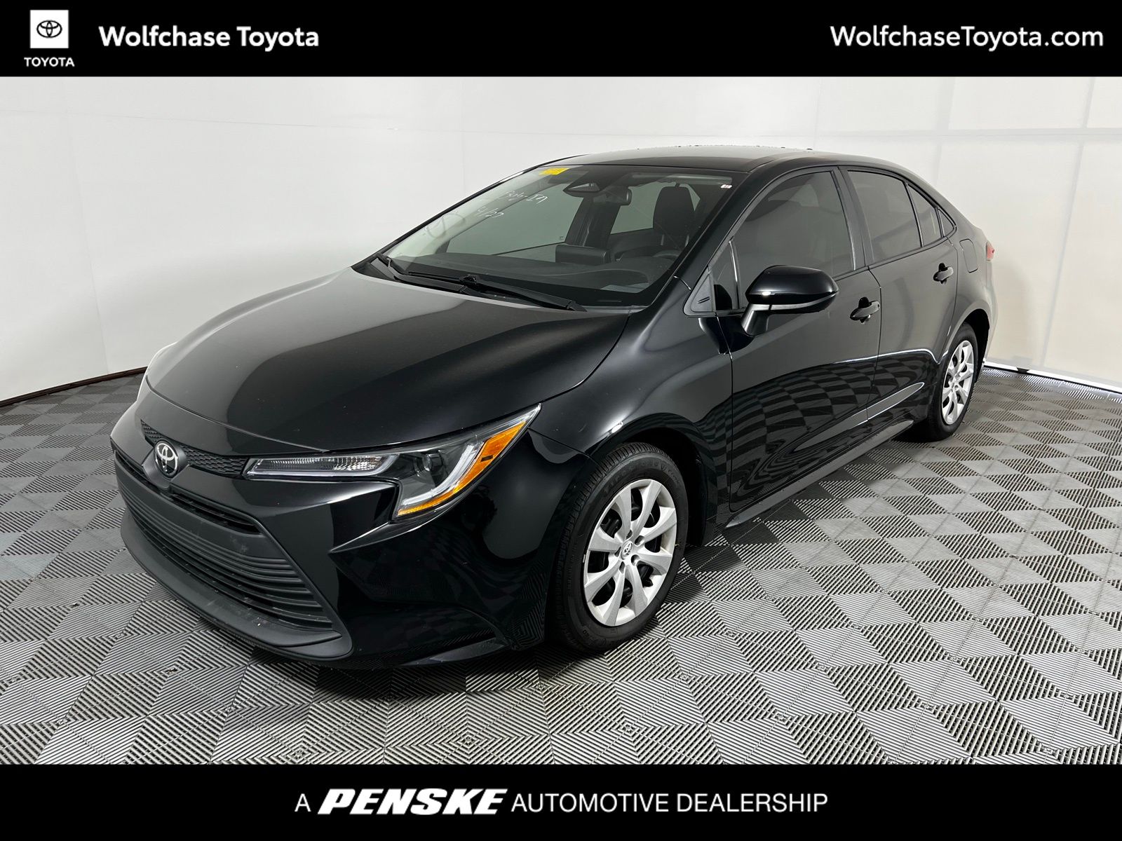 Thumbnail: 2025 Toyota Corolla - 1