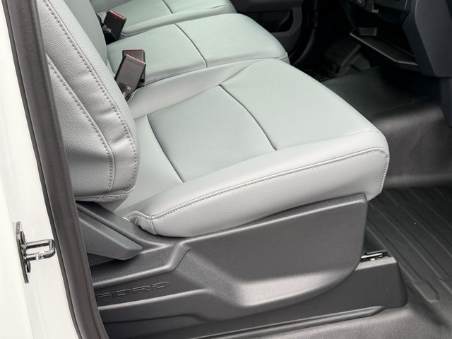 New 2026 Oxford White Ford XL image 10