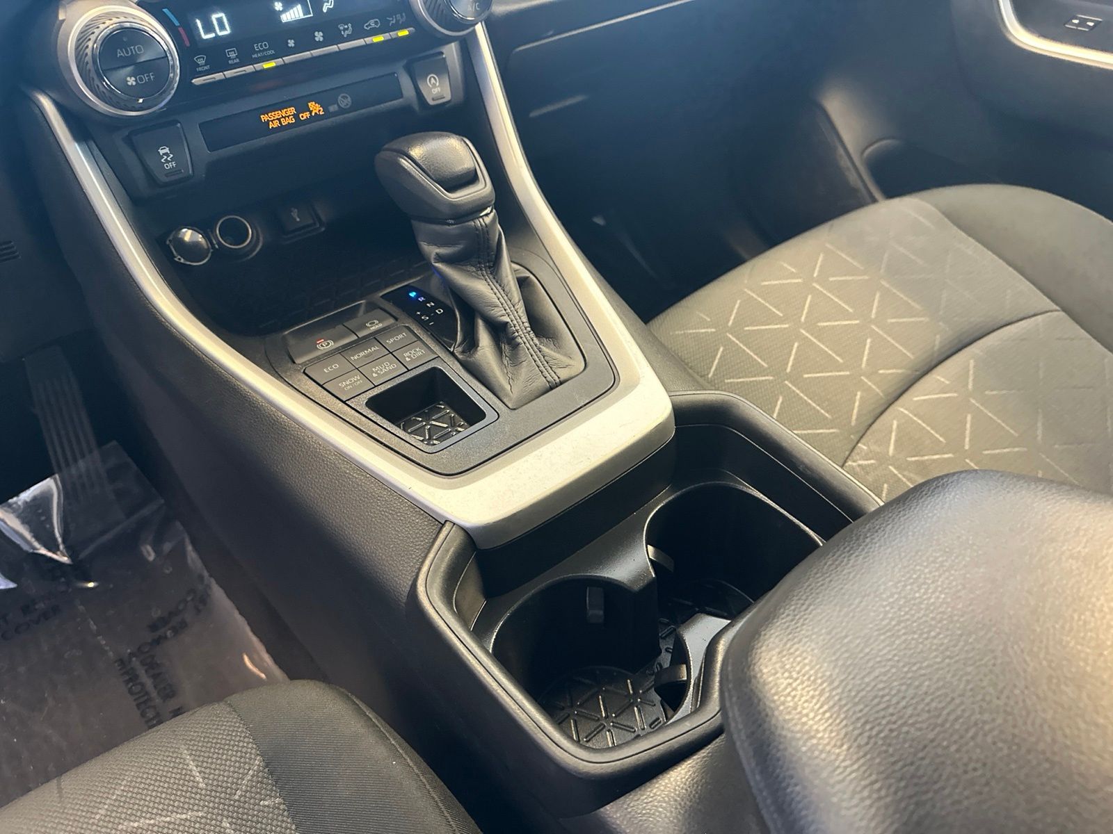 Used 2020 Magnetic Gray Metallic Toyota XLE image 18