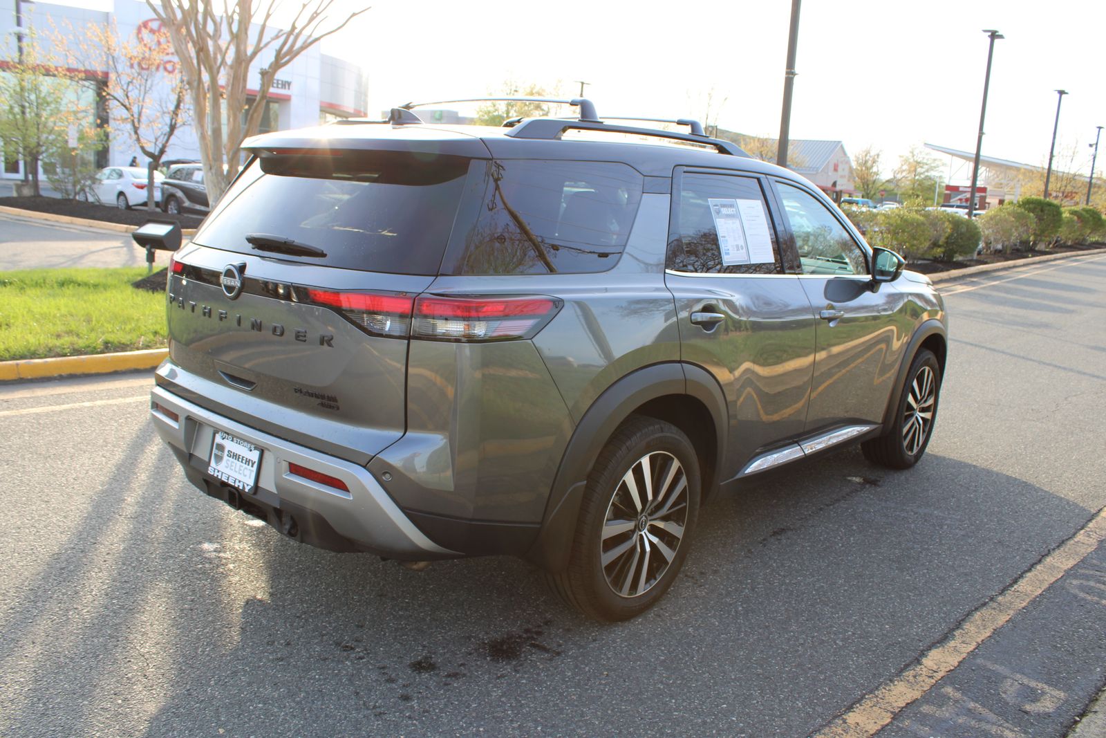 View vehicle photo 7