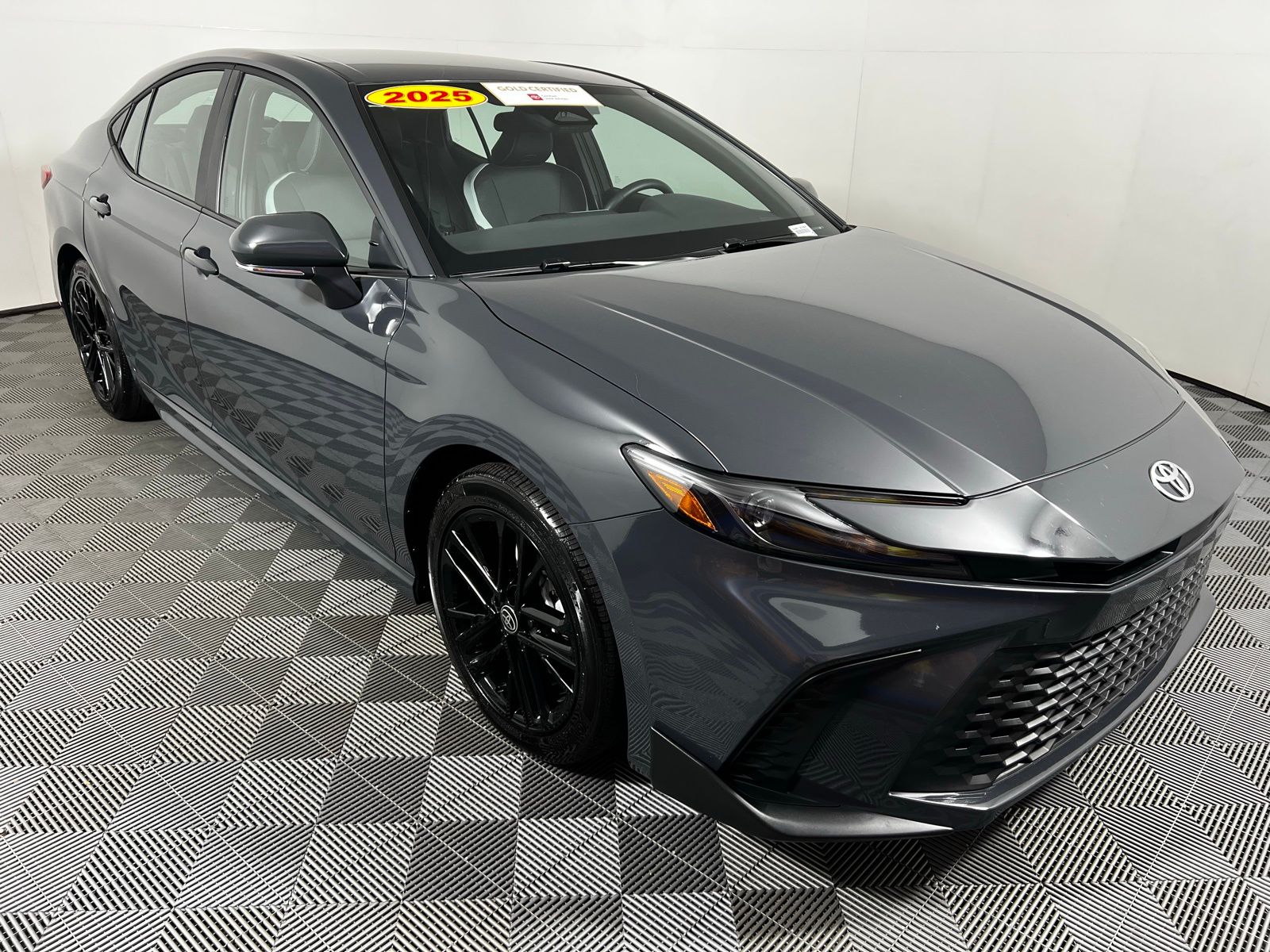 Thumbnail: 2025 Toyota Camry - 3