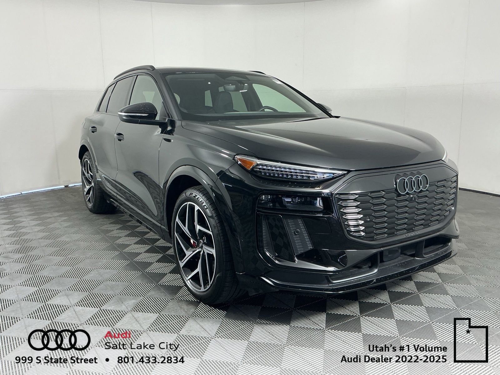 Mythos Black Metallic 2025 Audi SQ6 e-tron SUV / Crossover All-Wheel Drive Automatic