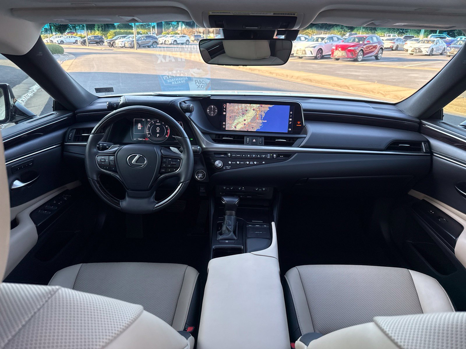 Used 2021 White Lexus 350 image 29