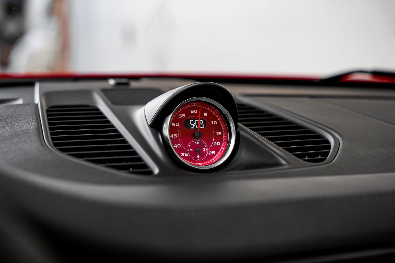 2017 Porsche 911 Targa 4 GTS — photo 13