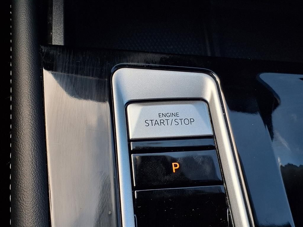 2024 Volkswagen Atlas Cross Sport 2.0T SE w/Technology - 6