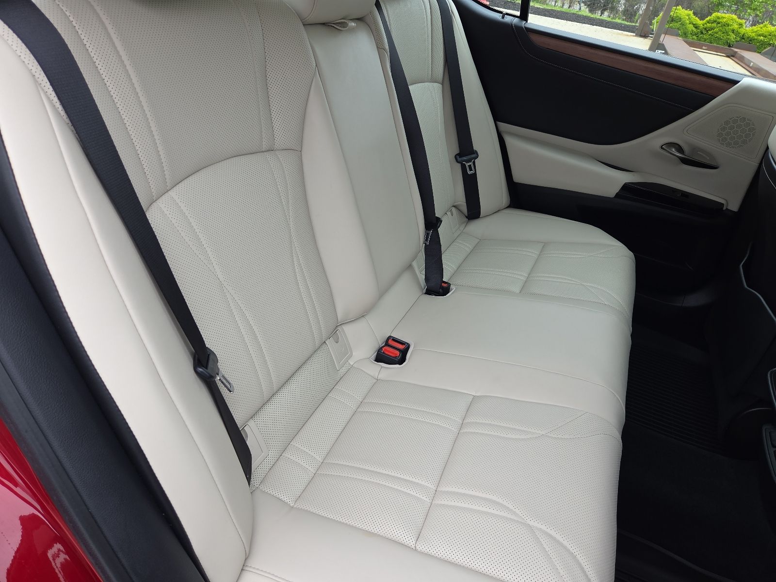 used 2025 Lexus ES car, priced at $47,950