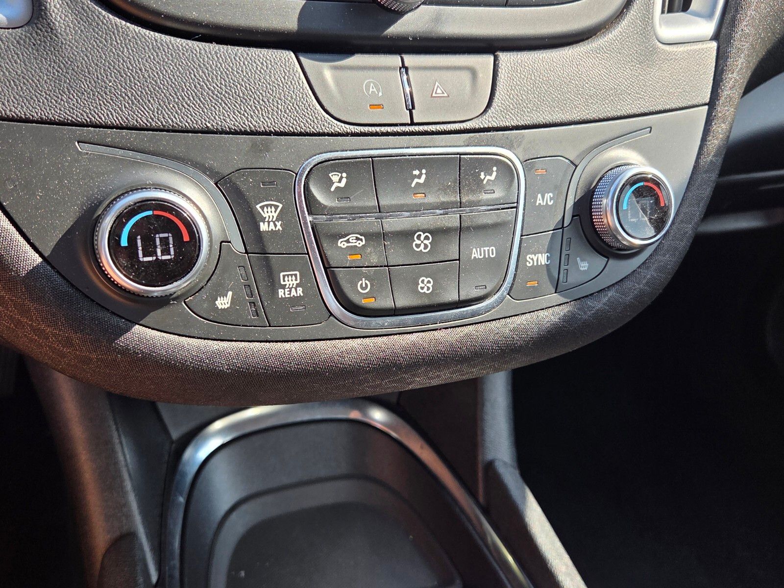Used 2024 White Chevrolet LT image 22